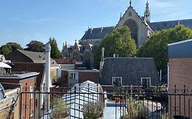 Apartment City Center Terrace With Iconic View